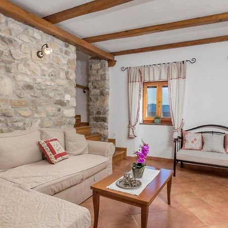 Rona Stone House Apartments Janja Boljun Bagian luar foto