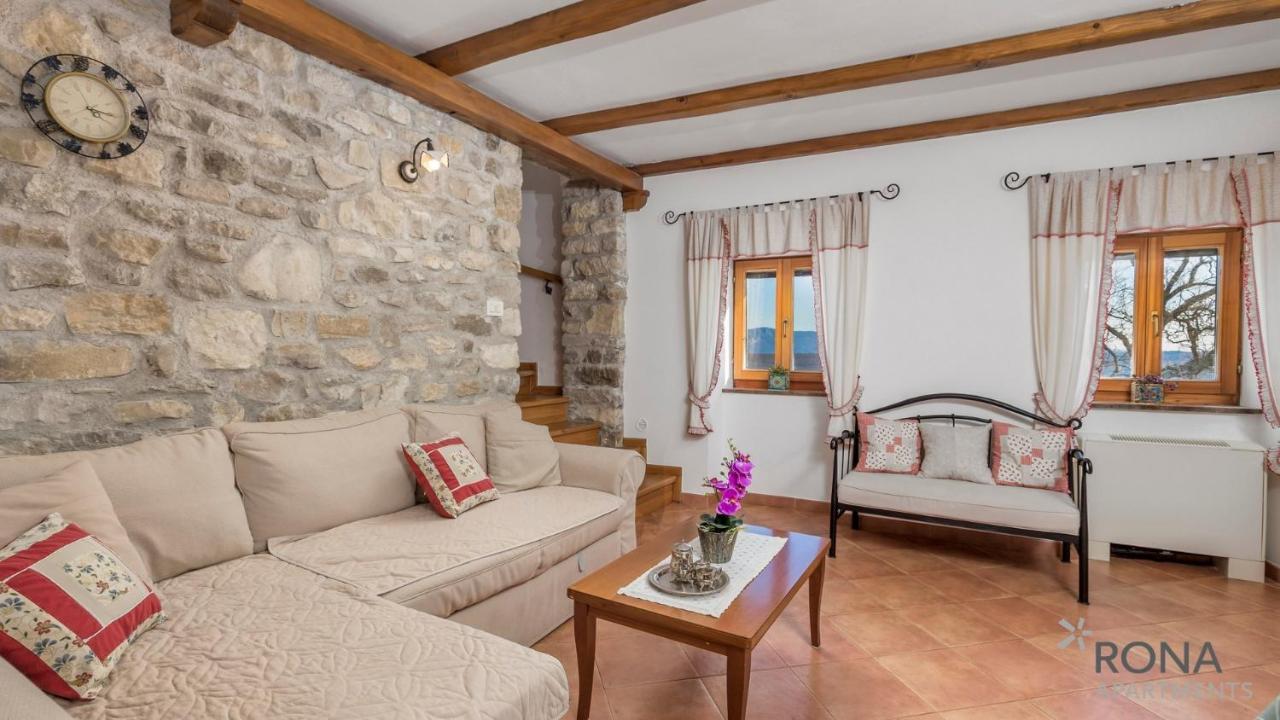 Rona Stone House Apartments Janja Boljun Bagian luar foto