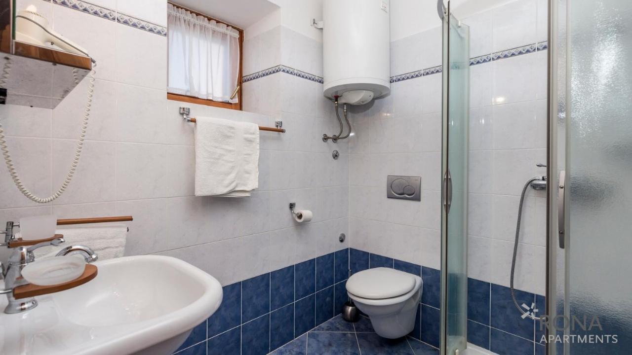 Rona Stone House Apartments Janja Boljun Bagian luar foto