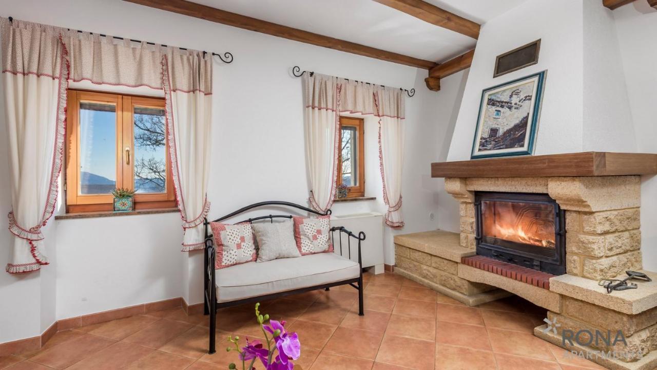 Rona Stone House Apartments Janja Boljun Bagian luar foto