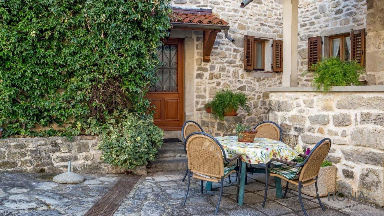 Rona Stone House Apartments Janja Boljun Bagian luar foto