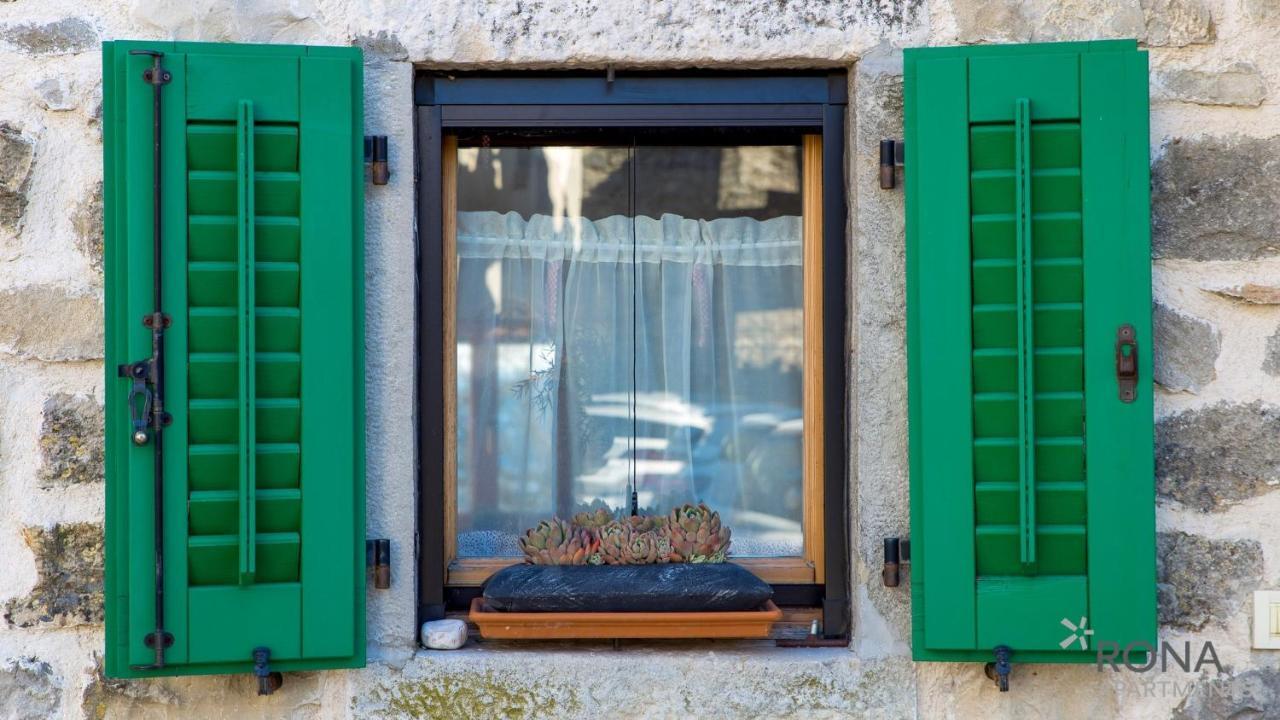Rona Stone House Apartments Janja Boljun Bagian luar foto