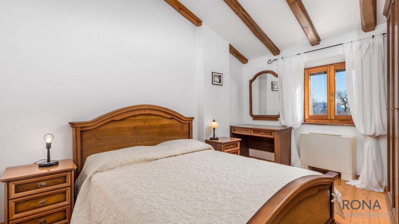 Rona Stone House Apartments Janja Boljun Bagian luar foto